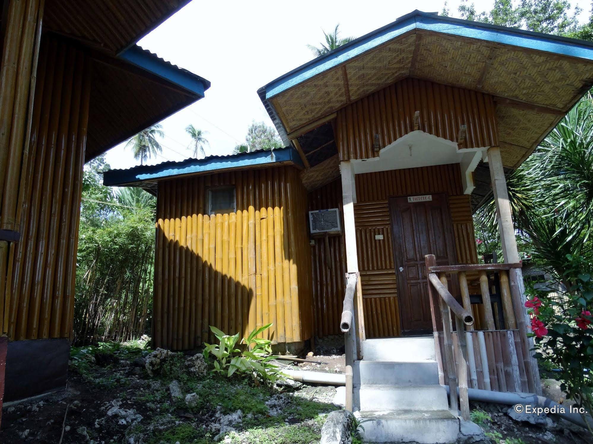 Punta Del Sol Araceli Beach Resort Samal Exterior foto